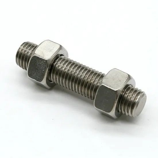Stud -bold